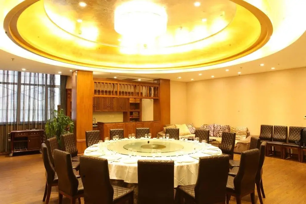 He Yi Hotel