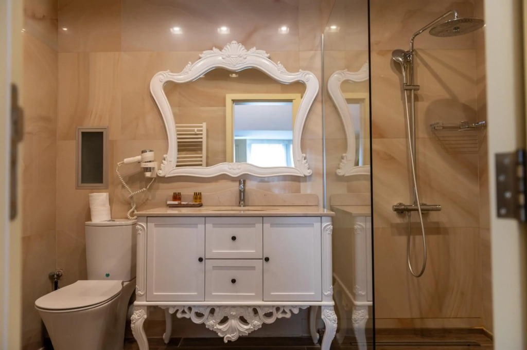 ATLAS HOUSE Luxury Suites