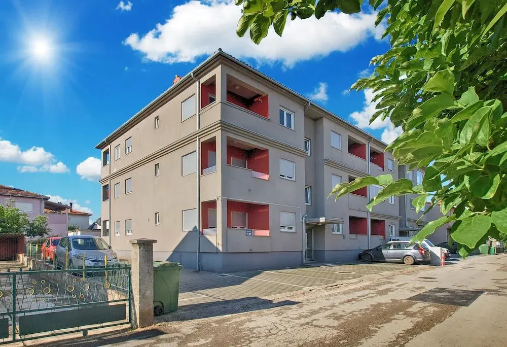 Apartment 1634