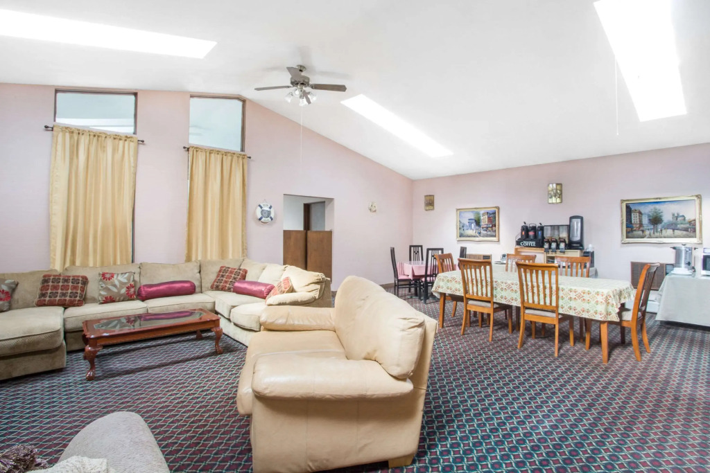 Knights Inn Endwell