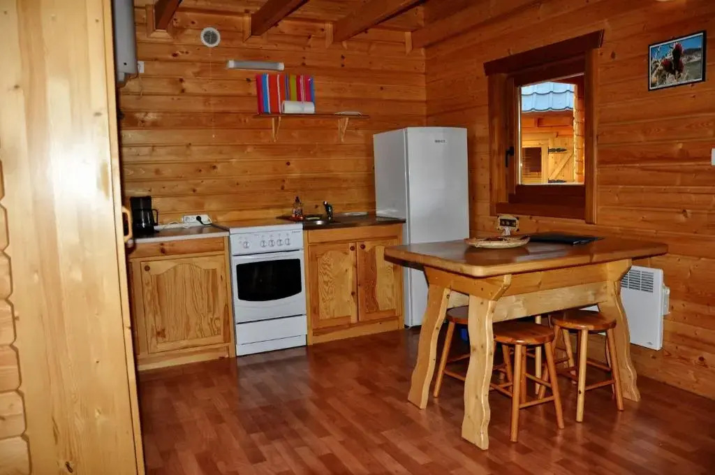 Camping, Hôtel De Plein Air Les Cariamas