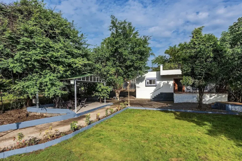 CosmicStays Casa Ivory Pool Villa Mulshi