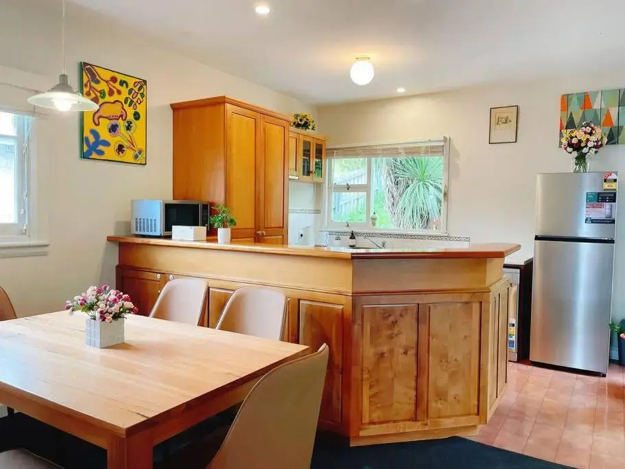 Spectacular Hobart River View Home