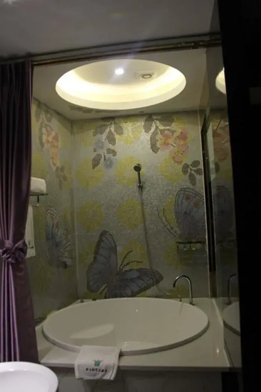 aina hotel(洛阳爱纳艺术酒店)