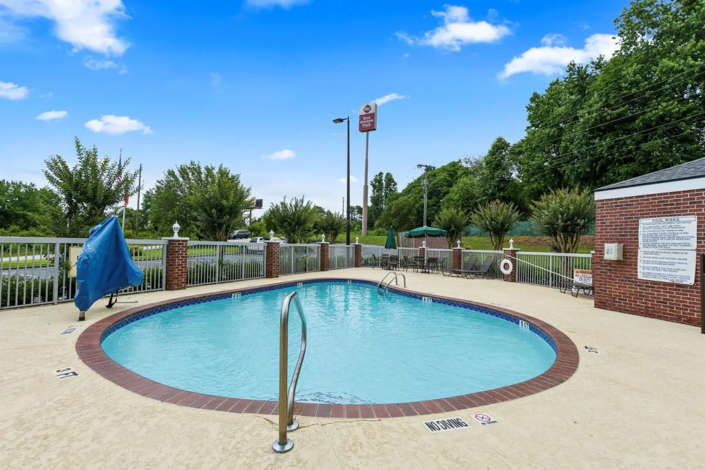 Best Western Plus Lake Lanier Gainesville Hotel & Suites