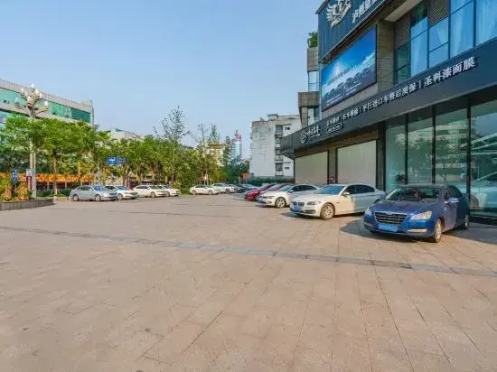 28 Degree Quan Hotel (Zhangzhou High-speed Railway Station Southwest Medical University Branch)