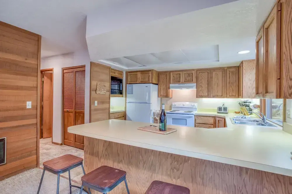 Red Cedar Lane 60