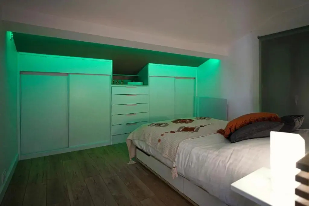 ONLOC - St Exupéry -Magnifique appart au calme avec chambre - parking