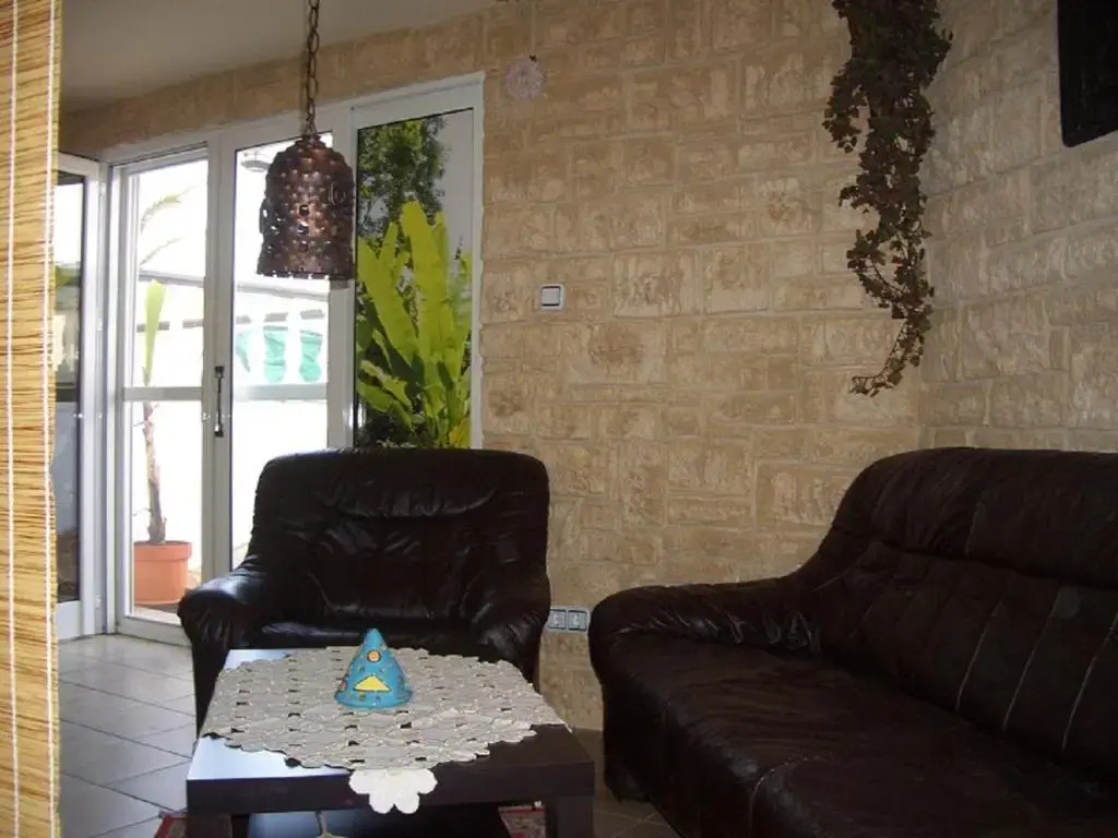 Aspri Villa
