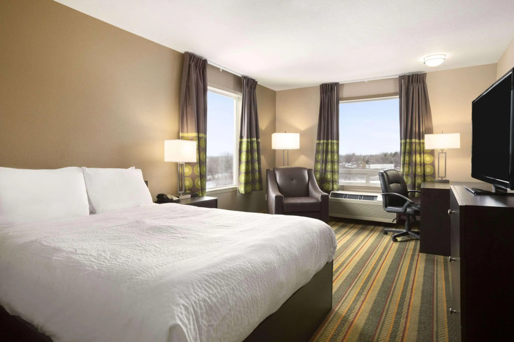 Spark By Hilton Woodstock