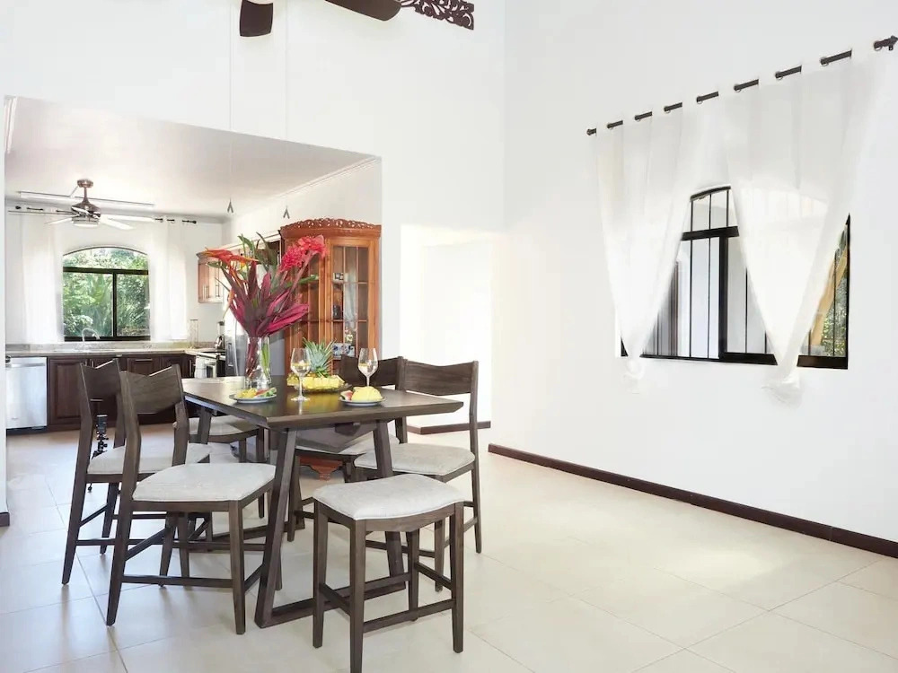 Villa Palmeras with jungle views pool near MA