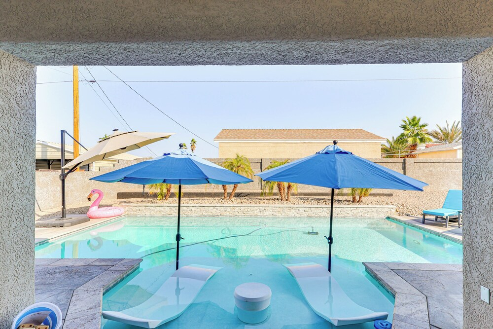 Pet-friendly LHC Home w/ Temp-controlled Pool!
