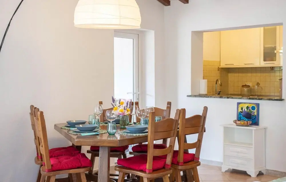 Amazing Home in Zvecanje Gata With Outdoor Swimming Pool, Wifi and 2 Bedrooms