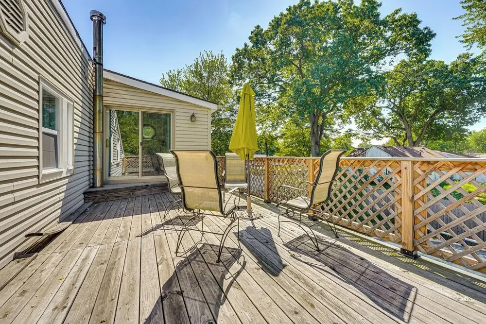 Private Pool & Yard: Pet-friendly Home in Toledo