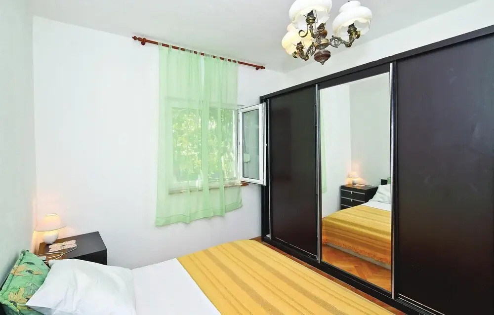 Beautiful Apartment in Mastrinka With Wifi and 2 Bedrooms