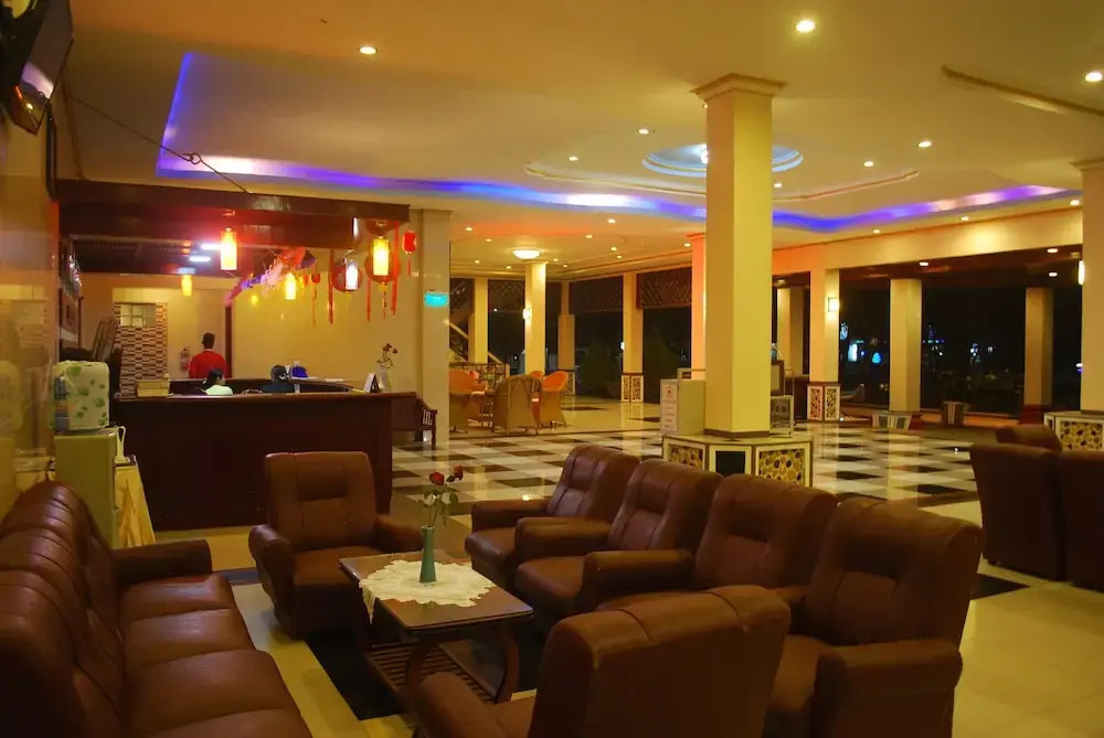 Golden Beach Resort Hotel