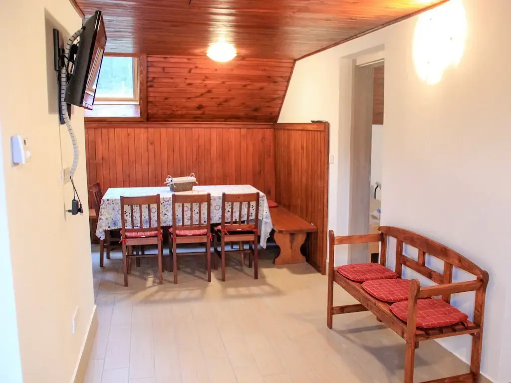 Charming Apartment in Bohinjska Bistrica with Barbecue