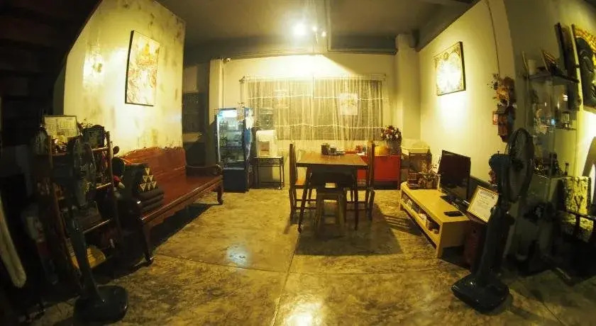 Mon Lodge & Yoga Donmuang