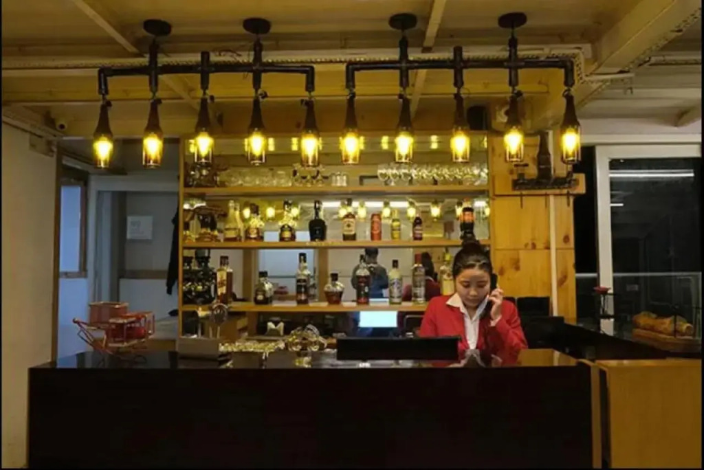 Mann Dechen and Palmo, Mg Marg, Gangtok
