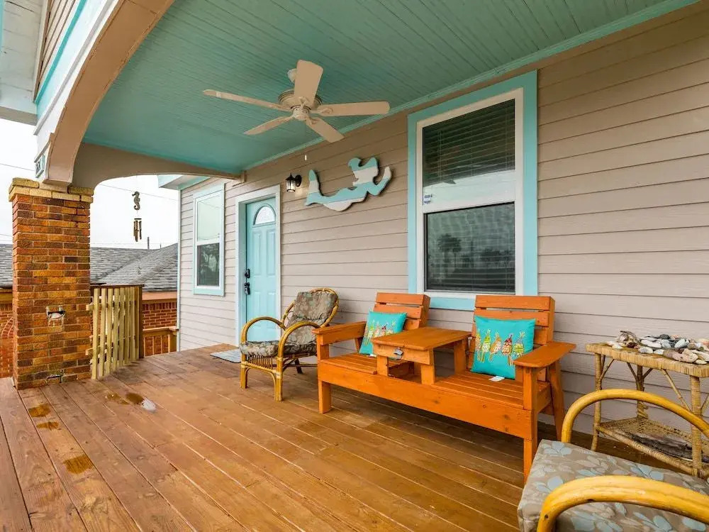 2626 Avenue Q Home 3 Bedrooms 1 Bathroom Home