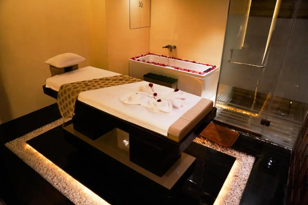 Hotel Roopa