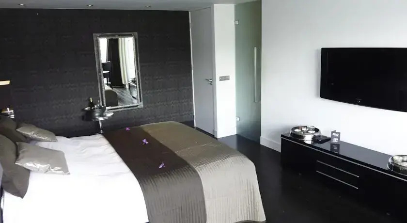 Flair Rooms