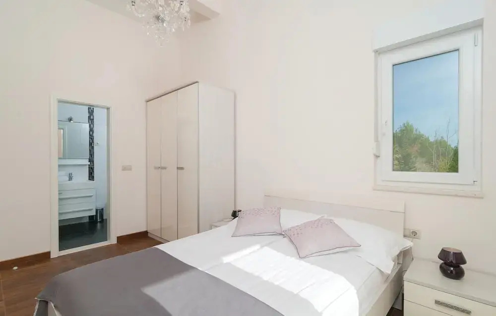 Amazing Home in Celina With Wifi and 4 Bedrooms