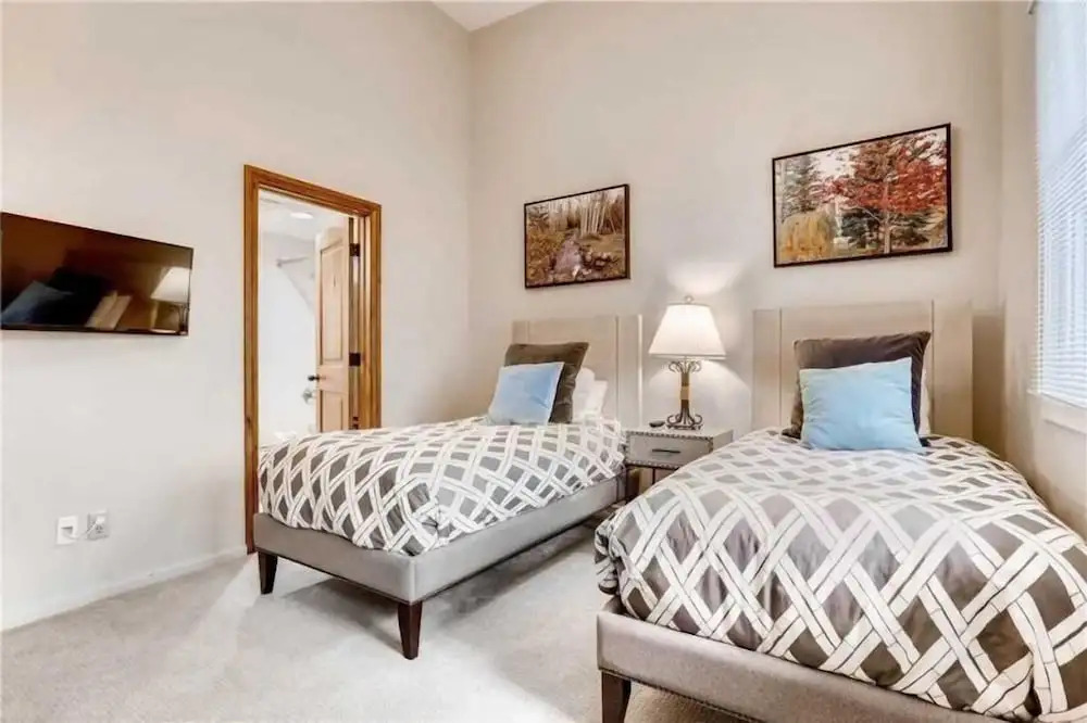 2 Bedroom Ski-In Ski-Out Condo In Snowmass Village