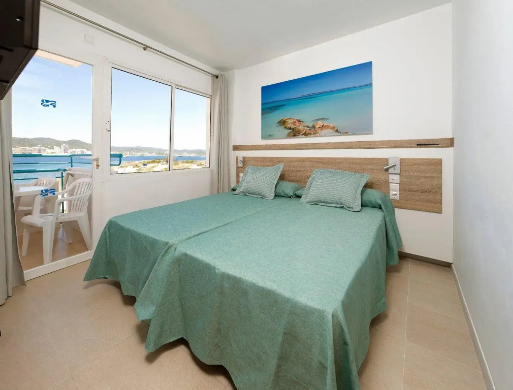 Playa Bella Beach Apartments