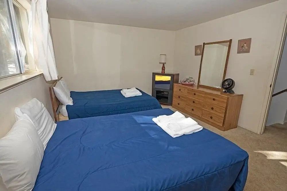 1629 Pioneer Trail 4 Bedroom Home by RedAwning