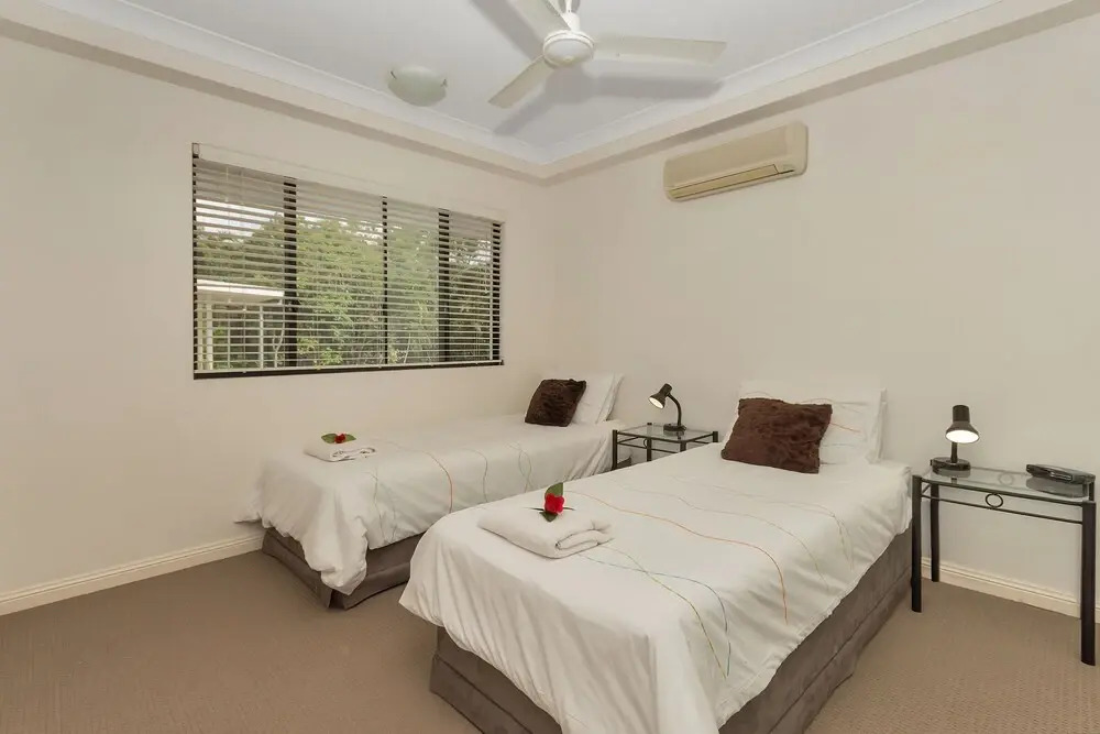 Oceansprey Beachfront Apartments