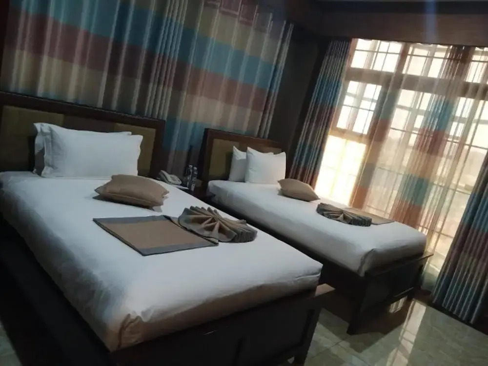 Hera Hotel