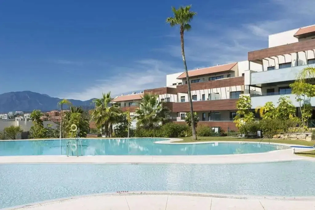 ALEGRIA DE VIVIR EXCLUSIV 2 bedroom appartment pool, parking, wifi, netflix, padel and more