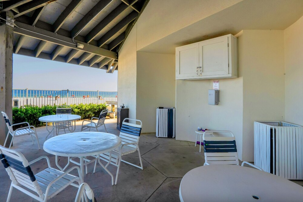 Windward Pointe 1504