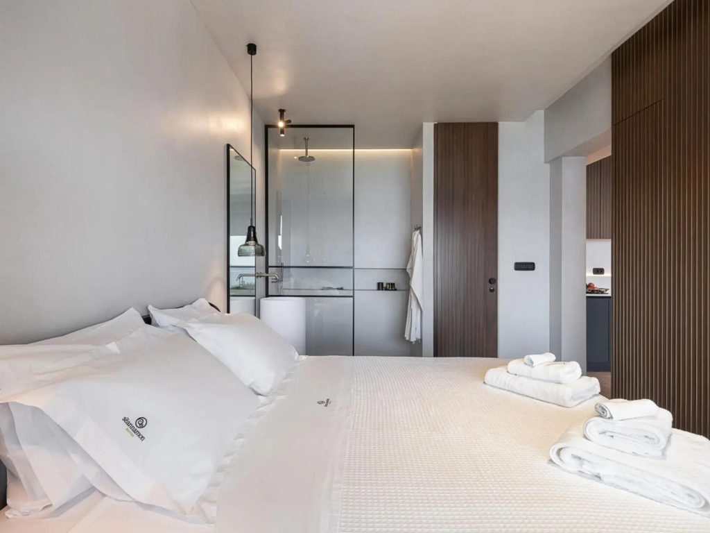 Seannamon Suites Unique Design Sea View Suites next to the beach