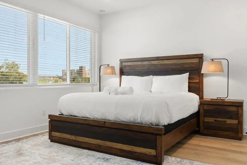 NEW Casa Sol Casa Cielo - Luxurious Newly Built Tampa Townhouses In Prime Location