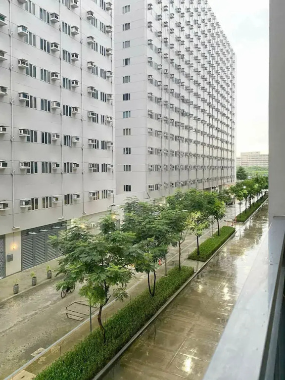Warm Retreat at Shore 2 Residences