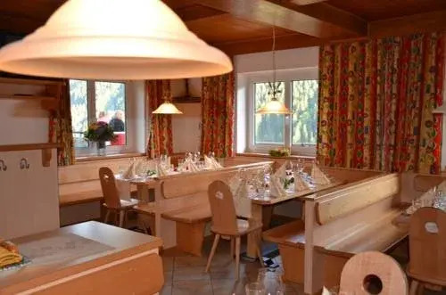 Ski In-Ski Out - Gästehäuser Saalbach-Hinterglemm - Wallegghof Christianhof