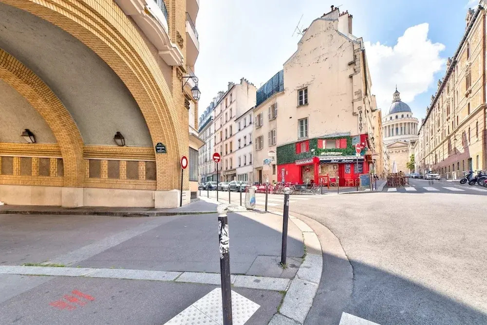 Studio With Mezzanine in the Heart of the Latin Quarter - PRO Agency