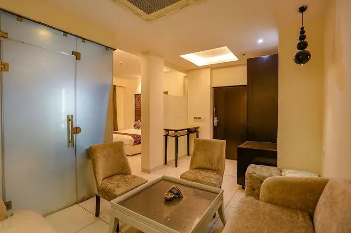 Townhouse Pitampura West Enclave