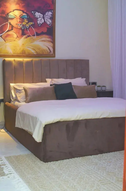 Beautiful 2-bed Apartment in Lekki