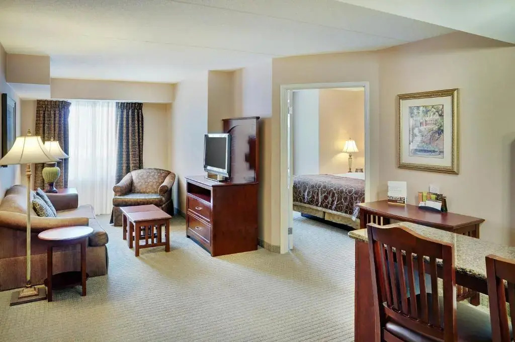 Staybridge Suites Oakville Burlington by IHG