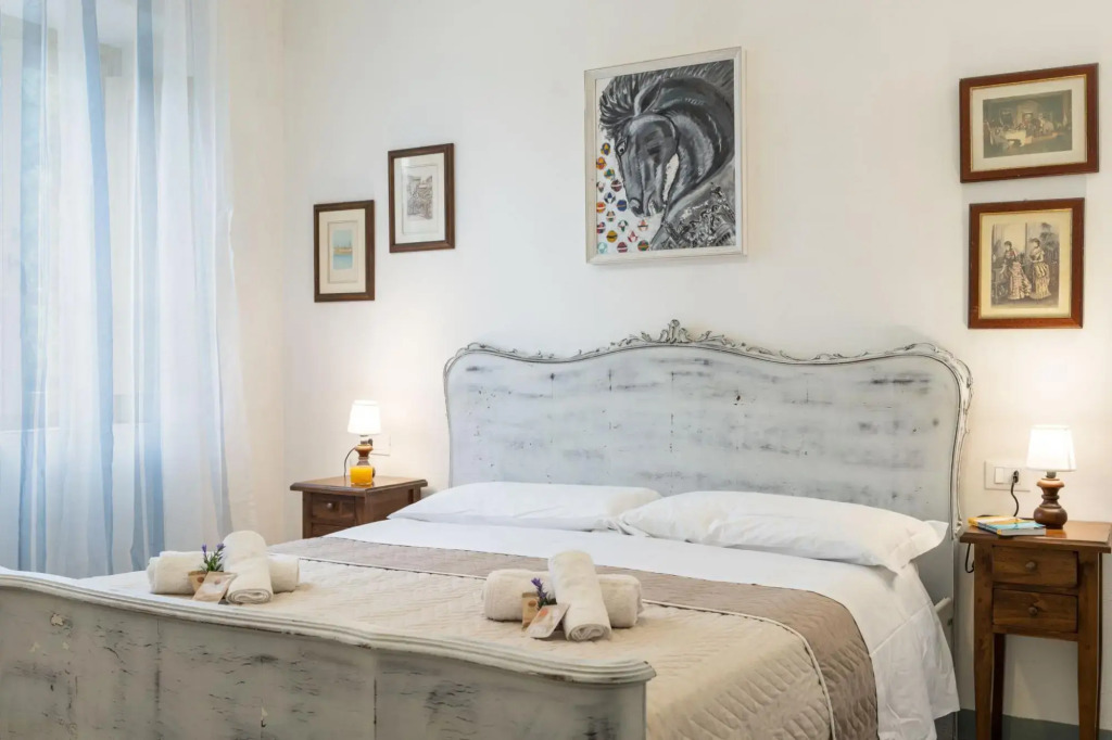 Country house with swimming pool and spectacular view and pool open till Oct 31st-Tenuta La Macinaia