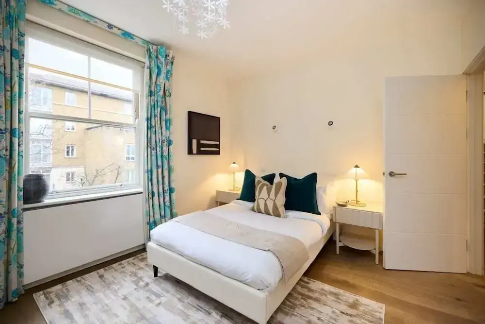 The South Hampstead Hideaway - Stylish 6bdr Home