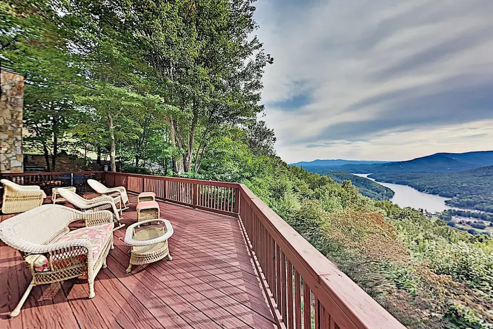 706younm 4 Bedroom Home