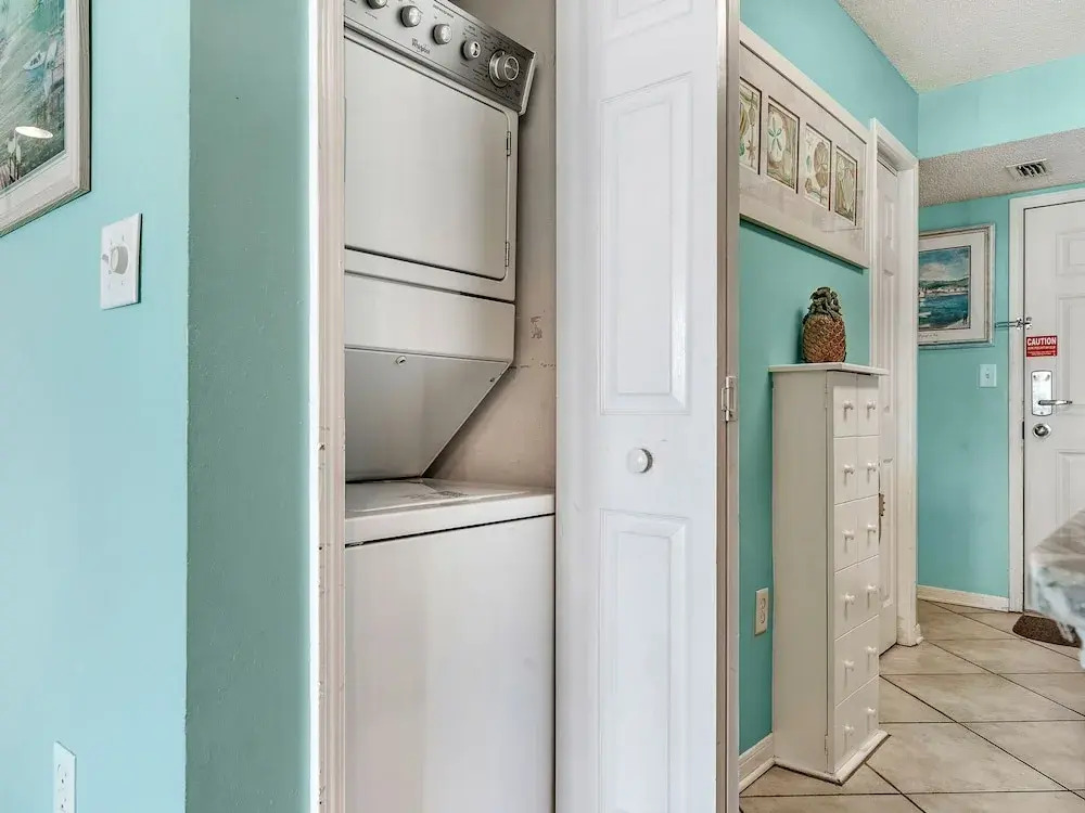 Surf Side Shores 1402 by Bender Vacation Rentals