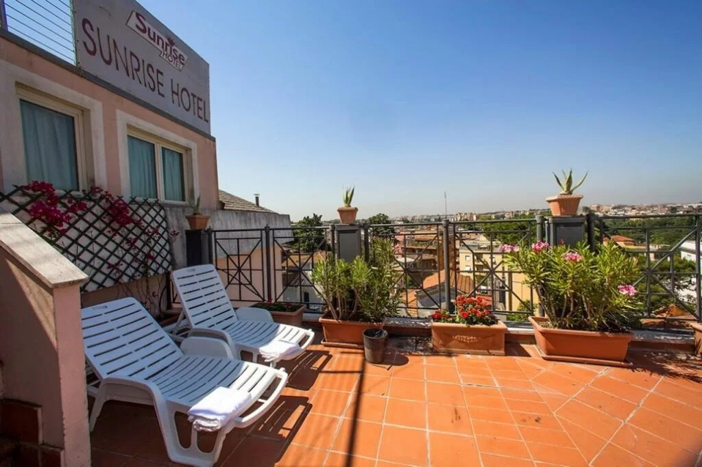 Sunrise Hotel