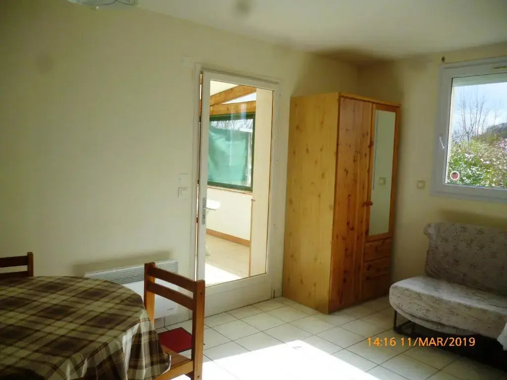 House With 2 Bedrooms in Vanne, With Furnished Garden and Wifi