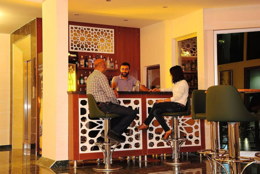 Malahit Exclusive City Hotel
