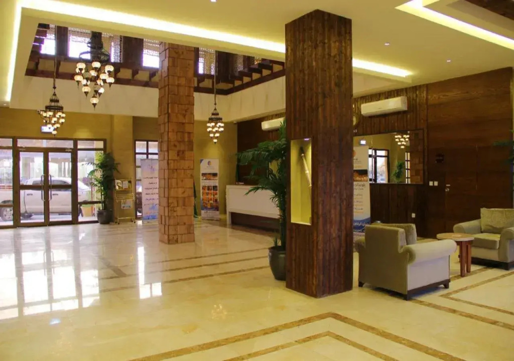 Triple Tree Hotel 2